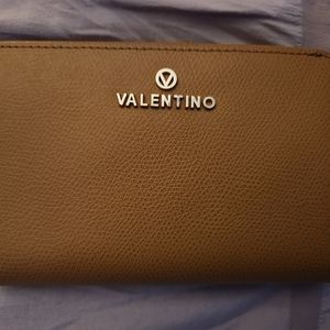 Valentino wallet